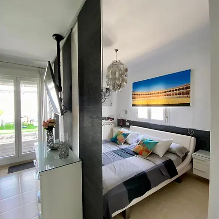 Atico Rilque, Independientes Con Jacuzzi Privado Y Terraza En *