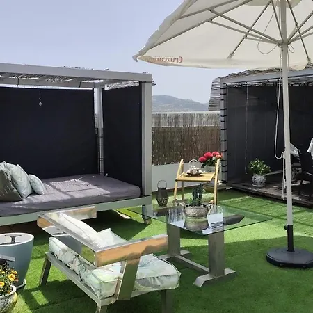 Atico Rilque, Independientes Con Jacuzzi Privado Y Terraza En アパート