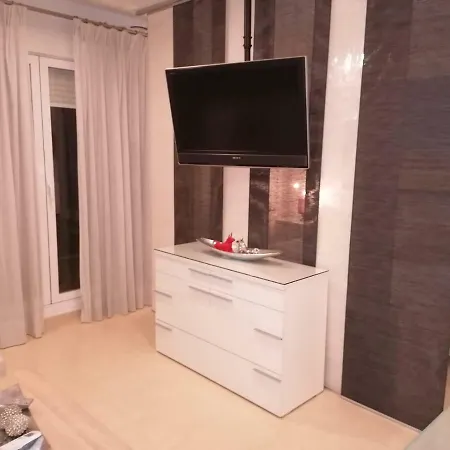Atico Rilque, Independientes Con Jacuzzi Privado Y Terraza En Апартаменты *