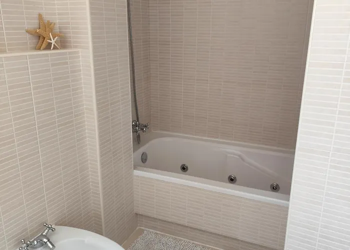 Appartamento ático Rilque, Independientes Con Jacuzzi Privado Y Terraza En Ronda