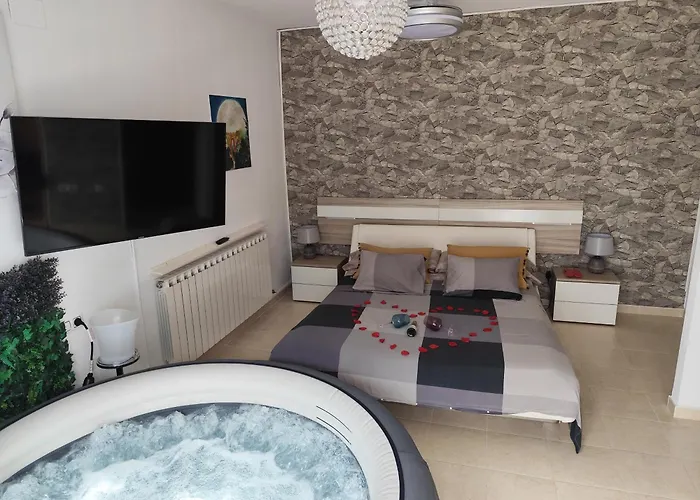 ático Rilque, Independientes Con Jacuzzi Privado Y Terraza En Ronda